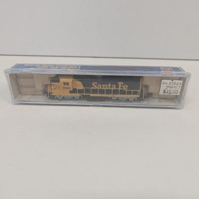 N Scale Locomotive Santa Fe All-Wheel Drive