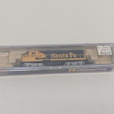 N Scale Locomotive Santa Fe All-Wheel Drive