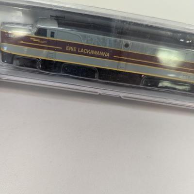 N Scale Erie Lackawanna 8-Wheel Drive Locomotive