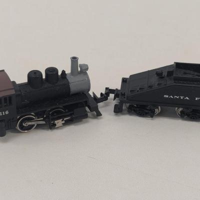 N Scale Bachmann Steam Switcher Locomotive & Santa Fe