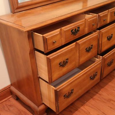 Vintage Harmony House Six Drawer Dresser with Mirror