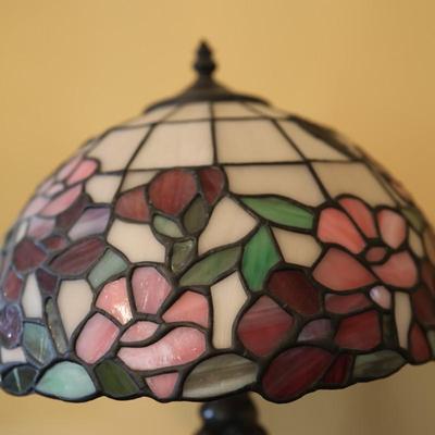 Tiffany Style Stained Glass Table Lamp