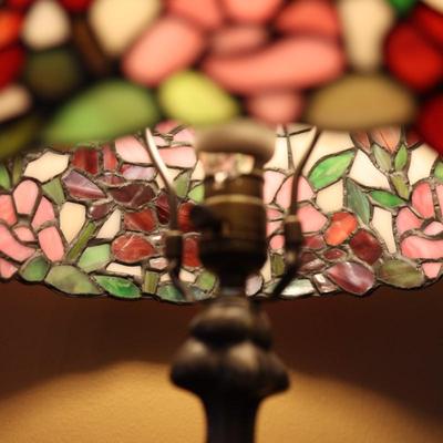 Tiffany Style Stained Glass Table Lamp