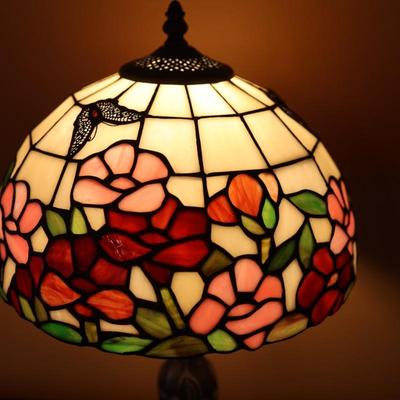 Tiffany Style Stained Glass Table Lamp