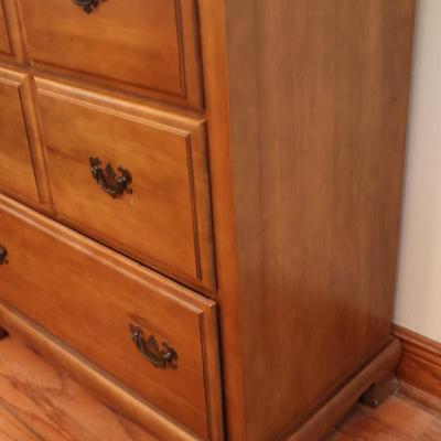 Vintage Harmony House Chest of Drawers