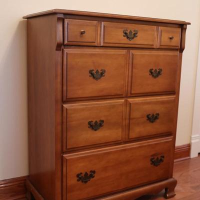 Vintage Harmony House Chest of Drawers