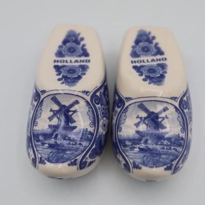 Delft Blue Salt & Pepper Shakers