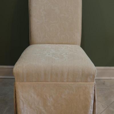 Upholstered Casual Dining Chair