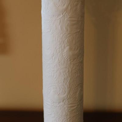 Vintage R0SENTHAL Germany White Floral Tall Vase