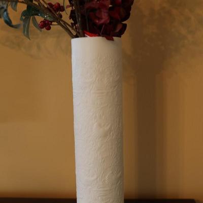 Vintage R0SENTHAL Germany White Floral Tall Vase