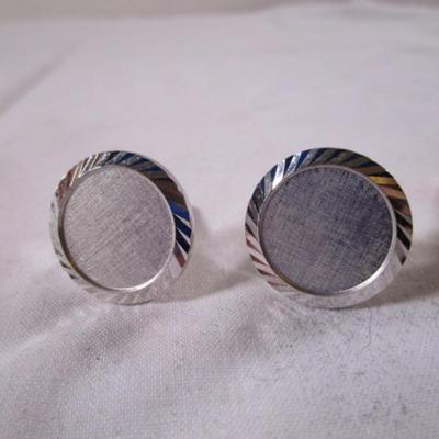 3 pr cufflinks & 1 tie clasp