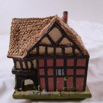 English Cottage music box