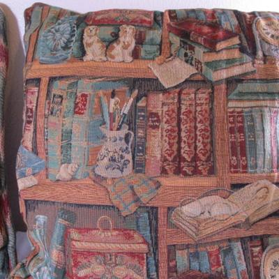 3 decorative pillows