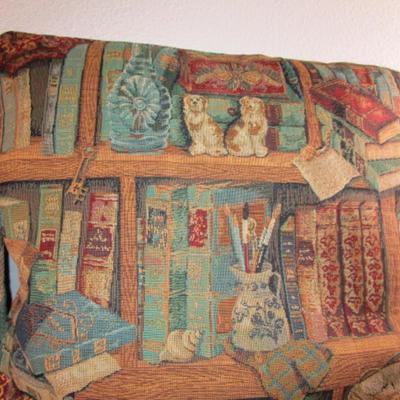 3 decorative pillows