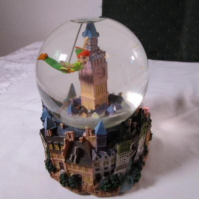 Musical glass waterglobe, Peter Pan scene