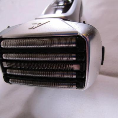 Panasonic wet/dry electric razor