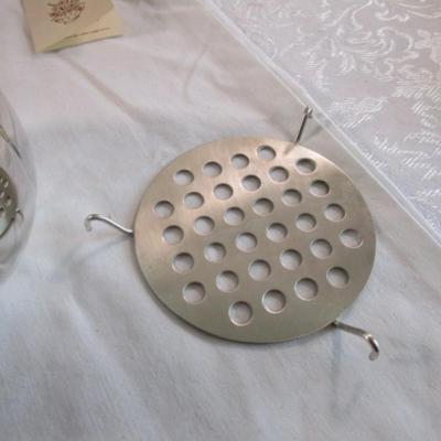 Silver-plated water lily centerpiece