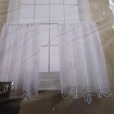 36" wide x 36" long tier curtains white