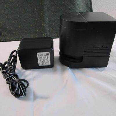 Swingline electric stapler