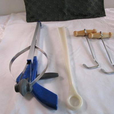 Gofer pickup & reaching tool, Long shoe horn, boot pullers