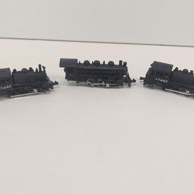 2 - N Scale All-Wheel Drive Locomotive A.T. & S.F.