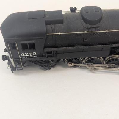 HO 8740 Rivarossi Locomotive #4272 & Southern Pacific Tender