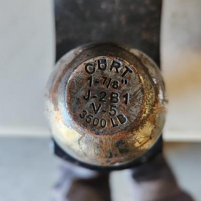 2 Trailer Hitches Reese