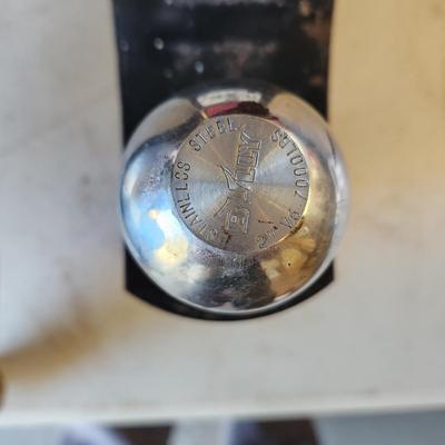 2 Trailer Hitches Reese