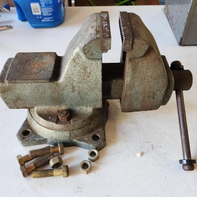 Swivel Bench Vise 3"
