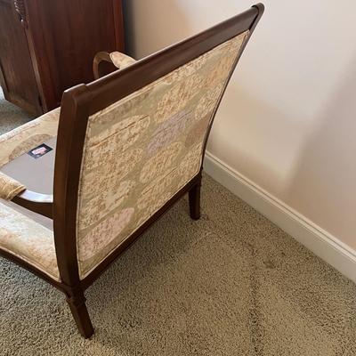 Luxurious French Provincial Style Arm Chair (GB2-RG)