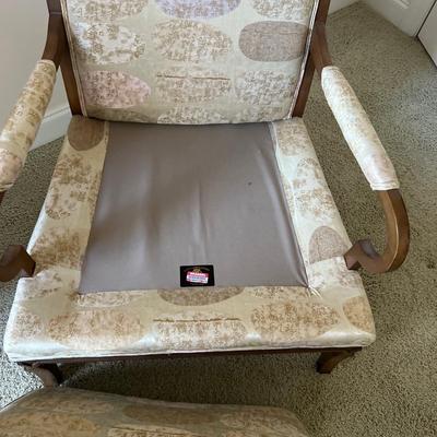 Luxurious French Provincial Style Arm Chair (GB2-RG)