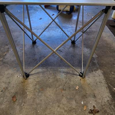 Folding Camping Table with Bag 27"x27"