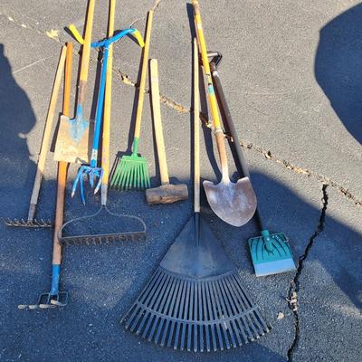 Yard Garden Tool Lot Rakes Shovel, tiller,& more