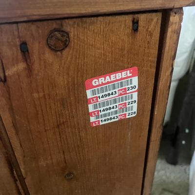 Chest of Drawers With Three Dovetailed Drawers (GB1-MG)