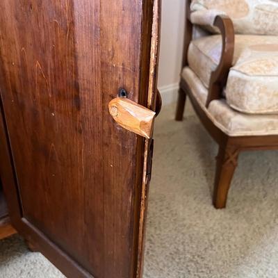 Early American Jelly Cupboard Cabinet (GB2-RG)
