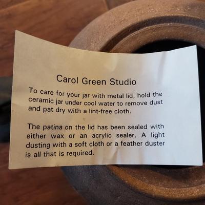 Acorn Pot by Carol Green (L-KD)