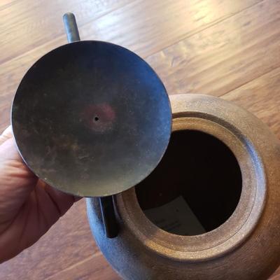 Acorn Pot by Carol Green (L-KD)