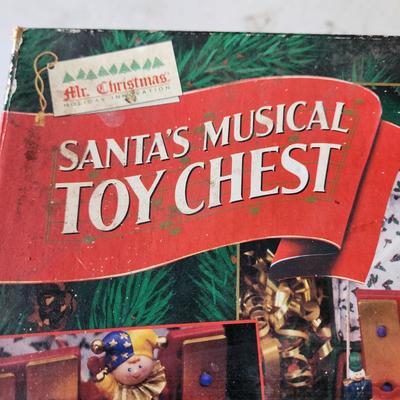 Mr. Christmas Santa Musical Toy Chest Working