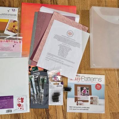 Art Supplies Lot