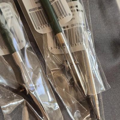Art Supplies Lot