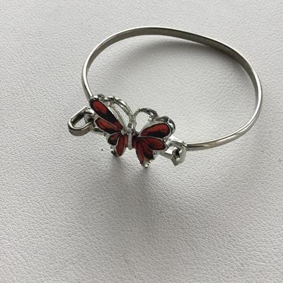 Beautiful butterfly fashion bracelet