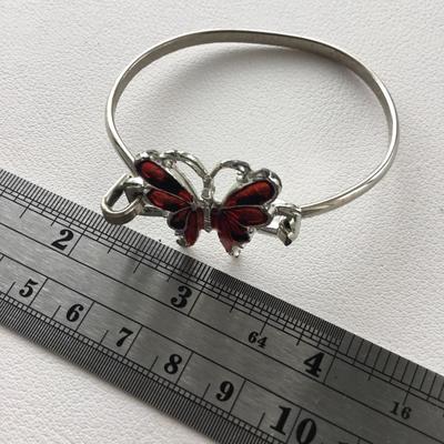 Beautiful butterfly fashion bracelet