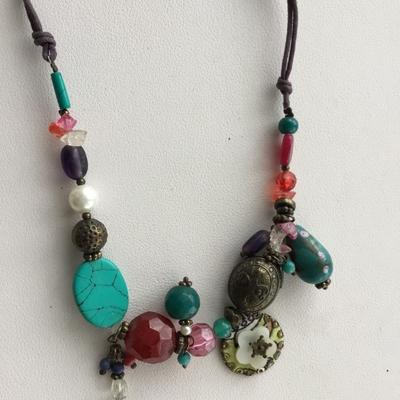 Beautiful unique fashion necklace