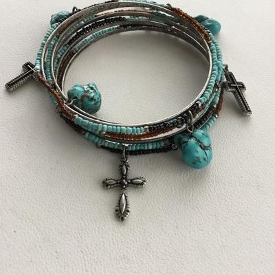 Beautiful turquoise stone type fashion bracelet