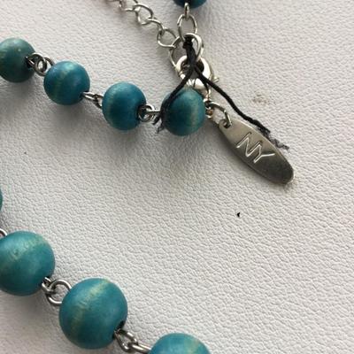 Beautiful NY marked blue necklace