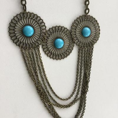 Claire’s marked beautiful statement necklace