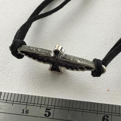 Bird unmarked fashion choker