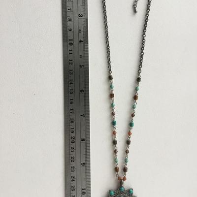 Beautiful unmarked statement necklace