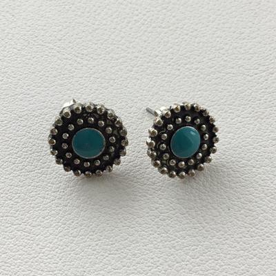 Silver tone fashion stud earrings