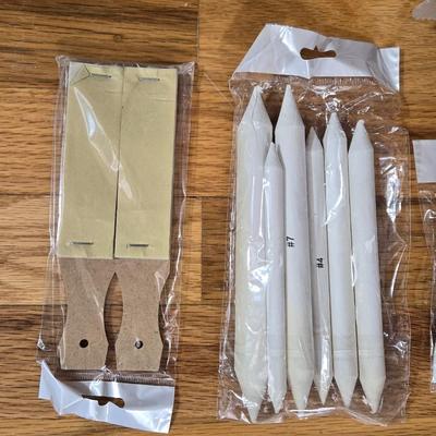 Artist Tools & Supplies